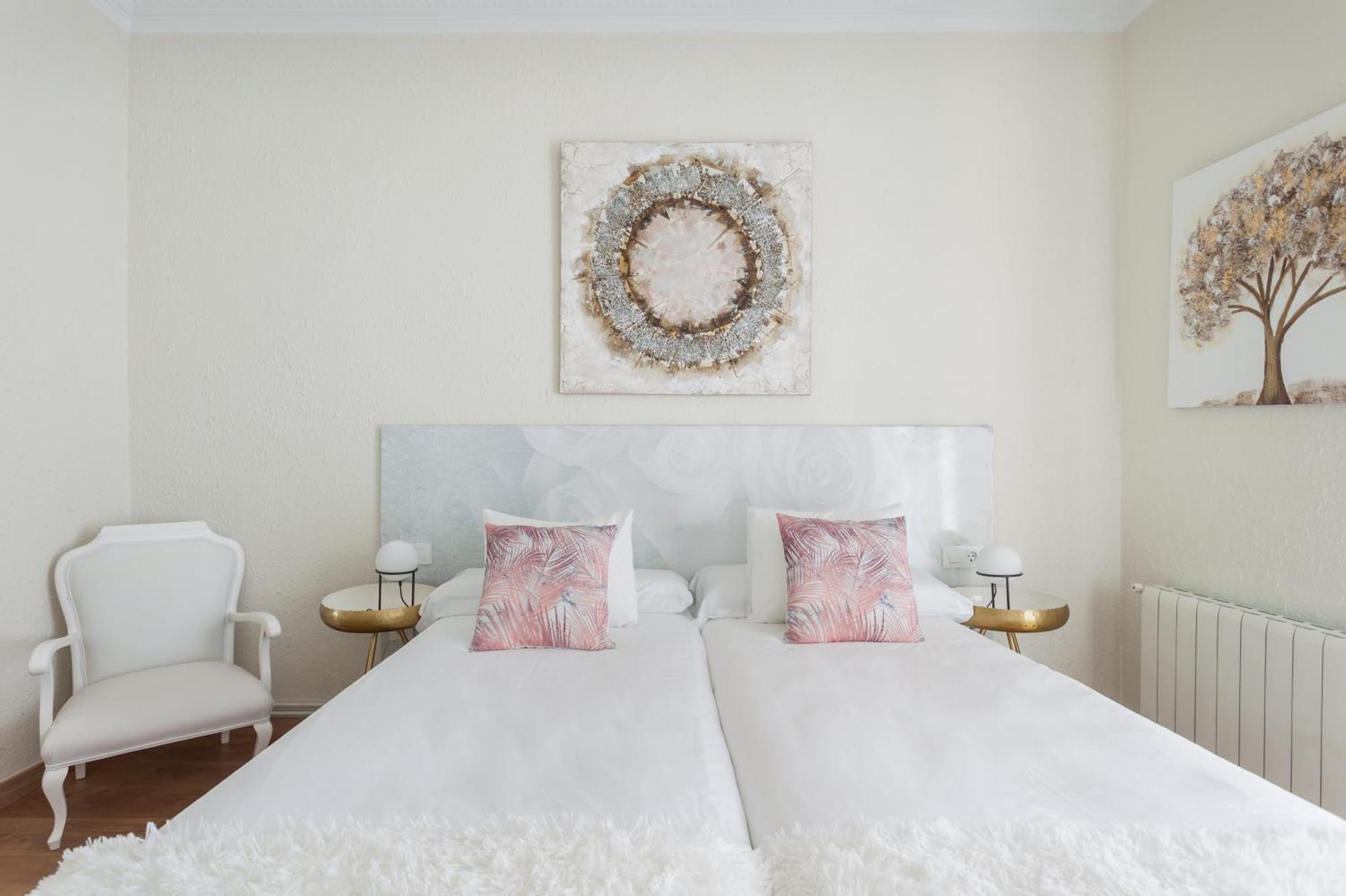 Art House Fira Apartments Barselona Dış mekan fotoğraf