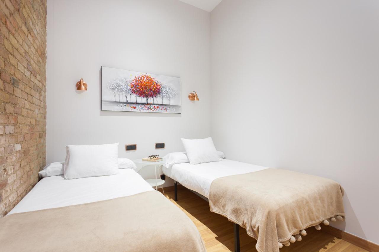 Art House Fira Apartments Barselona Dış mekan fotoğraf